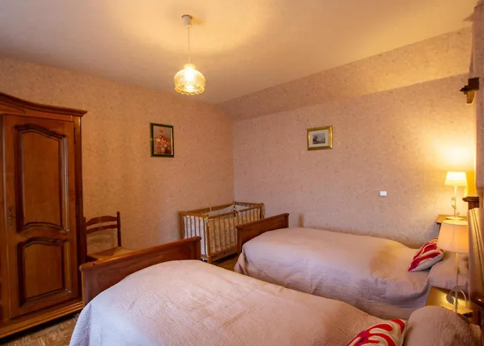 Maison Avec Jardin Près De Sarlat, Animaux Admis - Fr-1-616-58 *