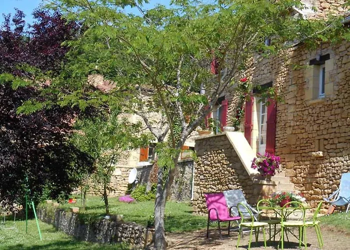 Maison Avec Jardin Près De Sarlat, Animaux Admis - Fr-1-616-58 *