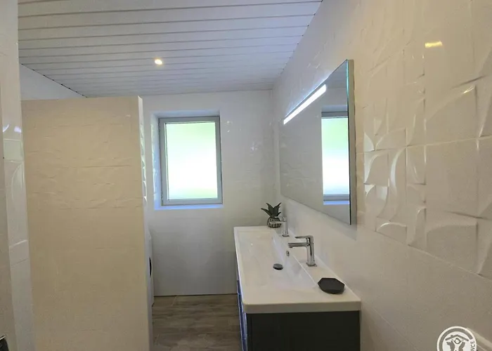 Maison Avec Jardin Près De Sarlat, Animaux Admis - Fr-1-616-58 *
